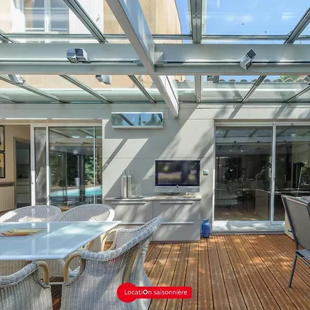 Vakantiehuis Grande Maison 5 Avec Piscine A Lagord, Cap. 10 Pers - Fr-1-535-60 *